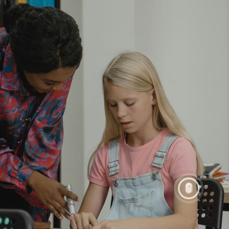 سیستمهای پایش مداوم قند سایبایونیکس