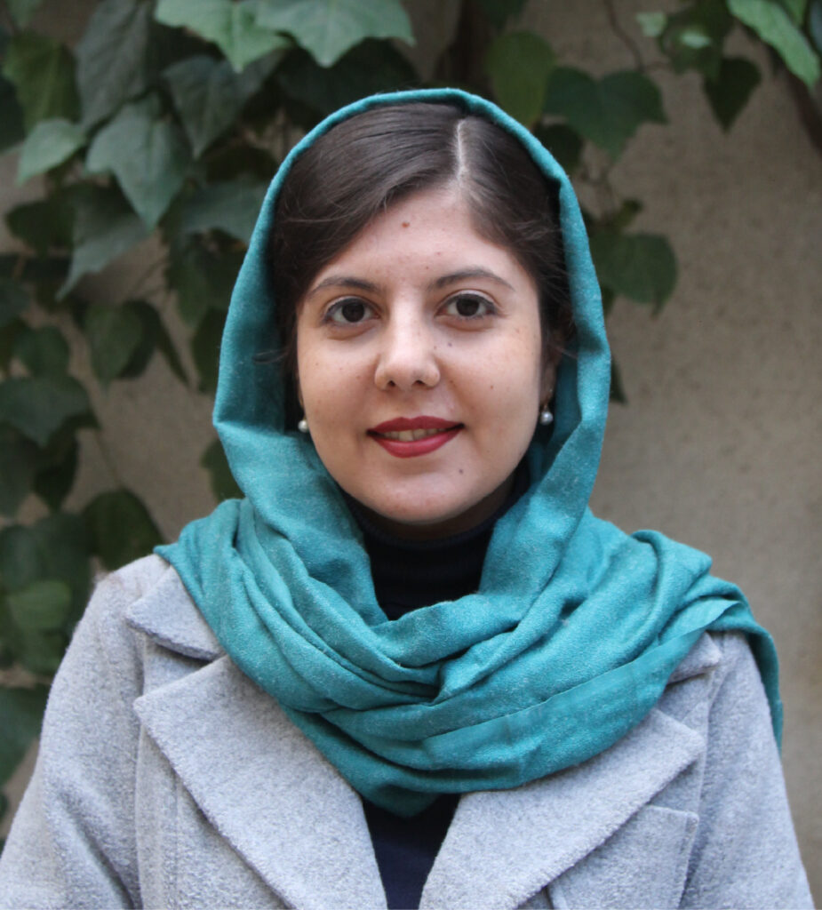 سارا عباسیان