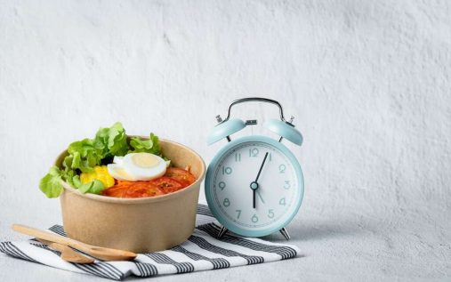 فستینگ و دیابت - تأثیر گرسنگی طولانی‌مدت بر قند خون و راهکارهای کنترل آن