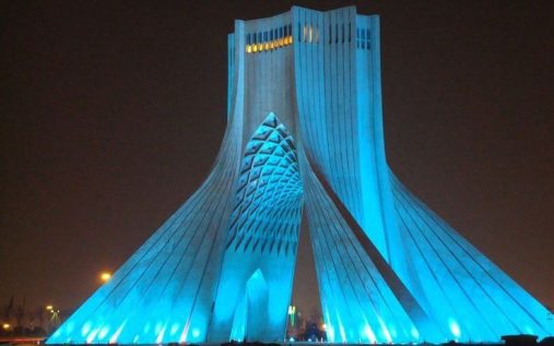 نورپردازی آبی نمادهای شهر تهران به مناسبت هفته ملی دیابت